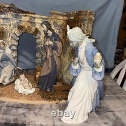 Lladro NAO Nativity Set Figurines & Manger three kings, baby Jesus, Mary Joseph