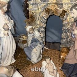 Lladro NAO Nativity Set Figurines & Manger three kings, baby Jesus, Mary Joseph