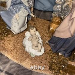 Lladro NAO Nativity Set Figurines & Manger three kings, baby Jesus, Mary Joseph