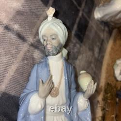 Lladro NAO Nativity Set Figurines & Manger three kings, baby Jesus, Mary Joseph