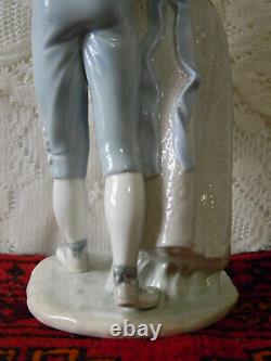 Lladro NAO Retired Daisa 1978 Boy & Girl with Dove Figurine Handmade Spain Rare