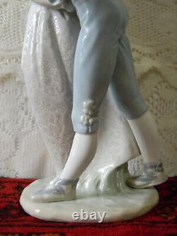 Lladro NAO Retired Daisa 1978 Boy & Girl with Dove Figurine Handmade Spain Rare