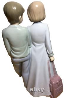 Lladro NAO School Companions Figure Excellent Condition #1420
