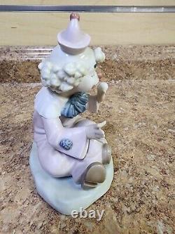 Lladro NAO Sitting Clown Holding Ball 5.5 Porcelain Figure Pre-owned