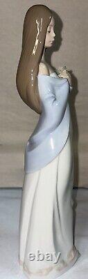 Lladro NAO Tall Floral Beauty Porcelain Figure #1344 NO BOX