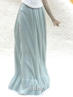 Lladró NAO The Butterfly's Dance Lady Figurine 11.75 Mint No Chips Holiday Gift