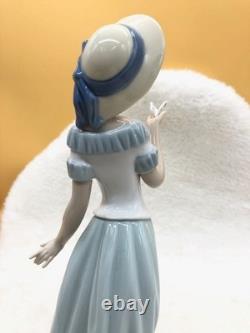 Lladró NAO The Butterfly's Dance Lady Figurine 11.75 Mint No Chips Holiday Gift