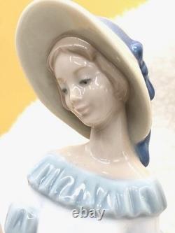 Lladró NAO The Butterfly's Dance Lady Figurine 11.75 Mint No Chips Holiday Gift