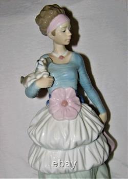 Lladro NAO Woman with Dog
