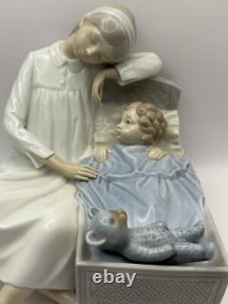 Lladro NAO large figure porcelain mother, child and teddy bearThe Cradle