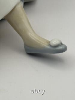 Lladro NAO large figure porcelain mother, child and teddy bearThe Cradle