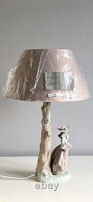 Lladro Nao 1988 Daisa Porcelain Figural Table Lamp With New Shade