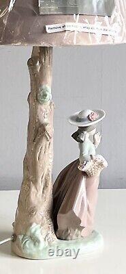 Lladro Nao 1988 Daisa Porcelain Figural Table Lamp With New Shade