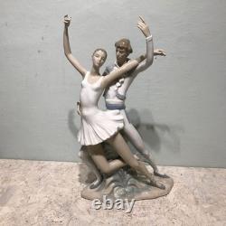 Lladro Nao'2 Figure. Wahl' (633c)