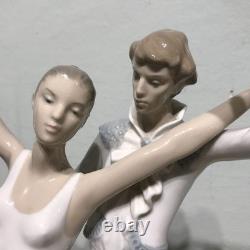 Lladro Nao'2 Figure. Wahl' (633c)