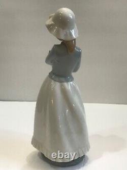 Lladro Nao #241 Girl Holding Puppy in Blanket Collectible Porcelain Figurine 10