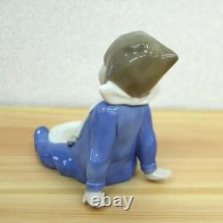 Lladro Nao Baby Porcelain Figure Used No cracks or chips 9.5cm Lladro Nao Baby Porcelain Figure Used No cracks or chips 9.5cm