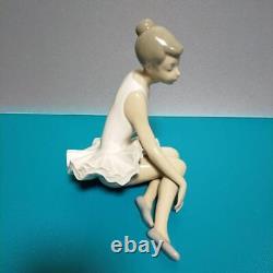 Lladro Nao Ballerina Ceramic Doll Figurine