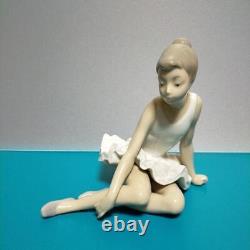 Lladro Nao Ballerina Ceramic Doll Figurine