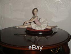 Lladro Nao Ballerina Figurine Large Ballet Dancer Doing The Splits Perfect