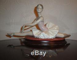 Lladro Nao Ballerina Figurine Large Ballet Dancer Doing The Splits Perfect