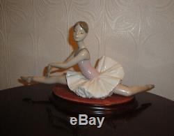 Lladro Nao Ballerina Figurine Large Ballet Dancer Doing The Splits Perfect