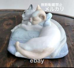 Lladro Nao Cat Figurine Ceramic Figure Discontinued Cat