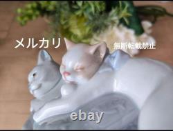 Lladro Nao Cat Figurine Ceramic Figure Discontinued Cat