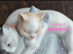 Lladro Nao Cat Figurine Ceramic Figure Discontinued Cat