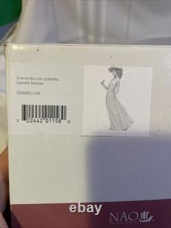 Lladro Nao Collectible Porcelain Figurine Gentle Breeze 10 Tall Girl/Young Lladro Nao Collectible Porcelain Figurine Gentle Breeze 10 Tall Girl/Young