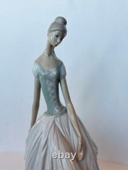 Lladro Nao Daisa Spain figurine statue sculpture 14X10 Ballerina tall dancer vtg