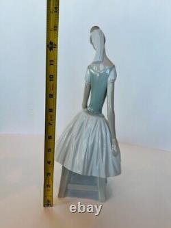 Lladro Nao Daisa Spain figurine statue sculpture 14X10 Ballerina tall dancer vtg