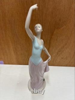 Lladró (Nao) Dancing Girl Figurine