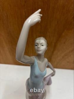 Lladró (Nao) Dancing Girl Figurine
