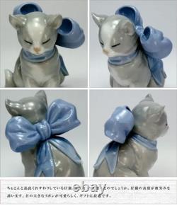 Lladro Nao Doll Figurine Porcelain Ribbon Kitten NAO, a popular brand from Lladr