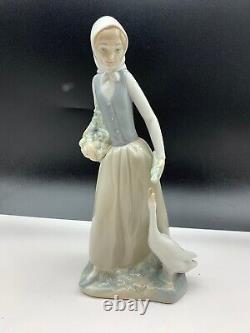 Lladro Nao Figure 24.5cm 1 Choice Excellent Condition