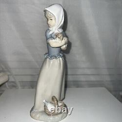 Lladro Nao Figure 8 11/16in 1 Choice Top Condition