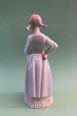 Lladro Nao Figure Girl Pigtails With Kittens Cat In Apron 9 Tall Figurine