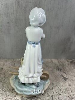 Lladro Nao Figurine 1983 DAISA Garden Girl #410 Farm Wheelbarrow Shovel 7.75