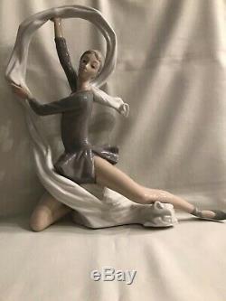 Lladro Nao Figurine Ballerina With Veil Dancer