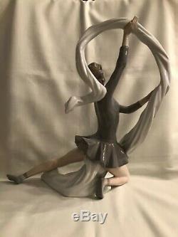 Lladro Nao Figurine Ballerina With Veil Dancer