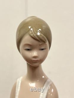 Lladro Nao Figurine Daisa 1983 Dance Ballerina Dance Standing Stool
