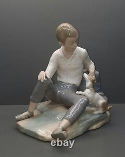 Lladro / Nao Figurine Mark and His Dog 972 24cm