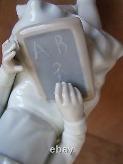 Lladro Nao Figurine No. 117 School Girl doing ABC on Slate Retired Figure