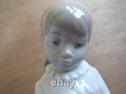 Lladro Nao Figurine No. 117 School Girl doing ABC on Slate Retired Figure