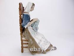 Lladro Nao Figurine Sewing Lady 4865 Spanish Porcelain Figures Embroiderer