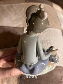 Lladró Nao Figurine Stories to Lulu 01091 Hand Painted Spain Porcelain Puppy