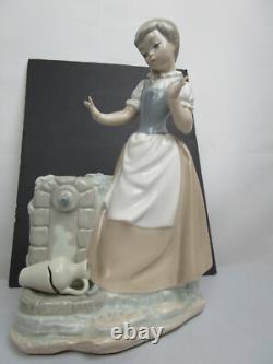 Lladro Nao Girl with Broken Water Jug Porcelain Figurine Collectible