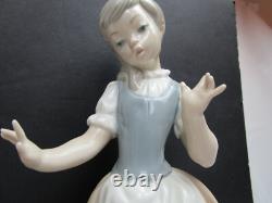 Lladro Nao Girl with Broken Water Jug Porcelain Figurine Collectible