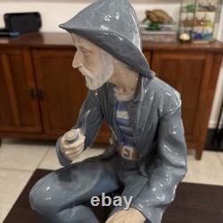 Lladro Nao Hand Made Porcelain Sculpture 1978 Made In Spain Retired Mariner. 262